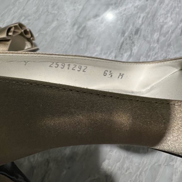 Stuart Weitman Satin Heels - Picture 6 of 6
